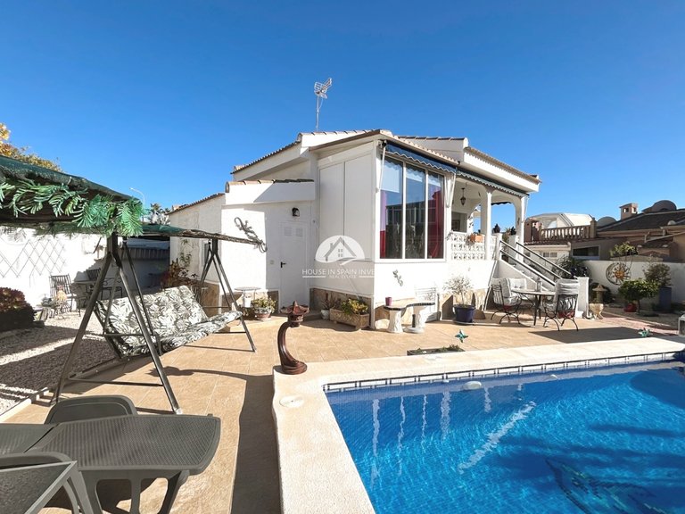 Villa for Sale in Ciudad Quesada Rojales - Ciudad Quesada, Alicante 30