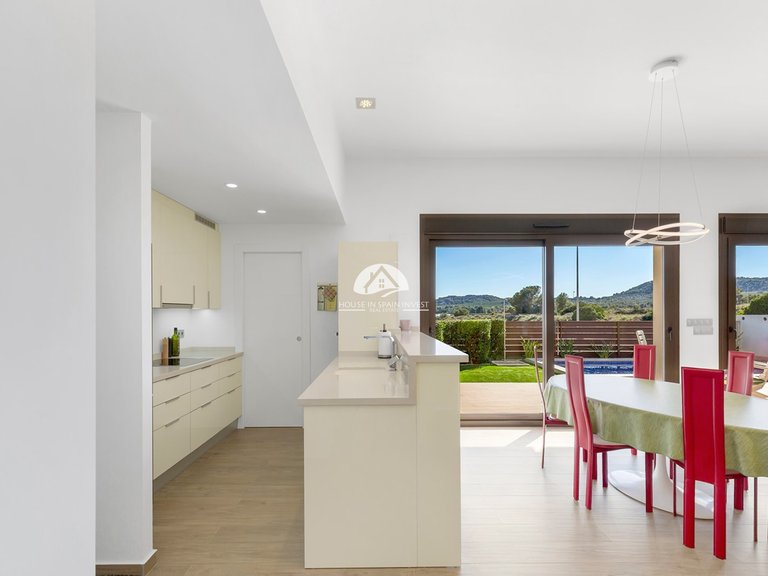 Villa for Sale in Vistabella Vistabella Golf, Alicante 10