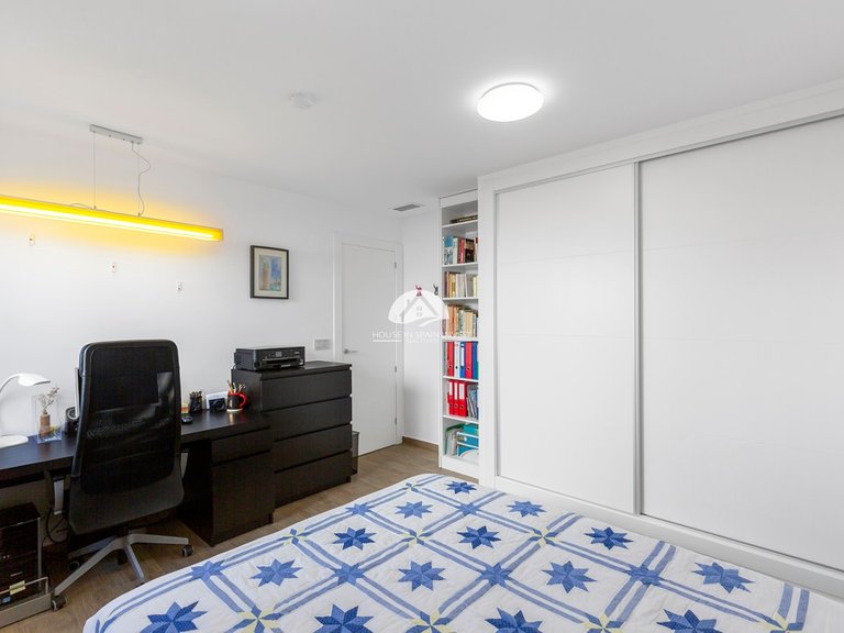 Villa for Sale in Vistabella Vistabella Golf, Alicante 16