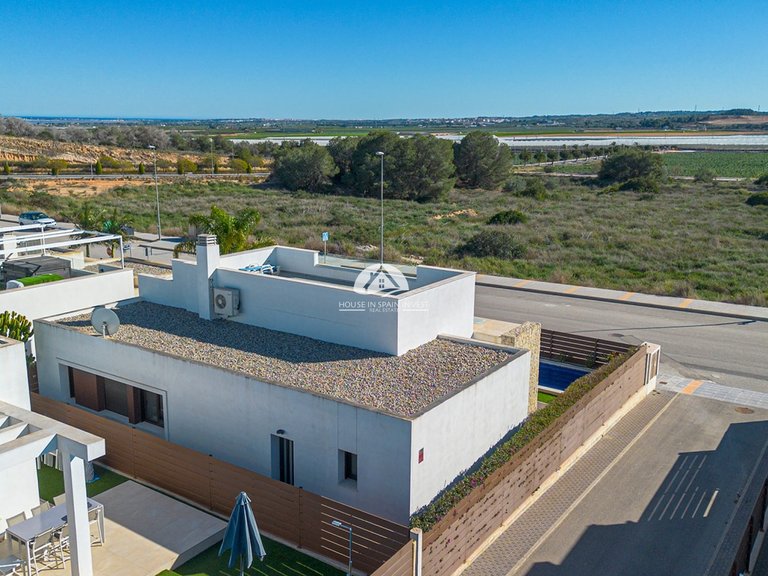 Villa for Sale in Vistabella Vistabella Golf, Alicante 34