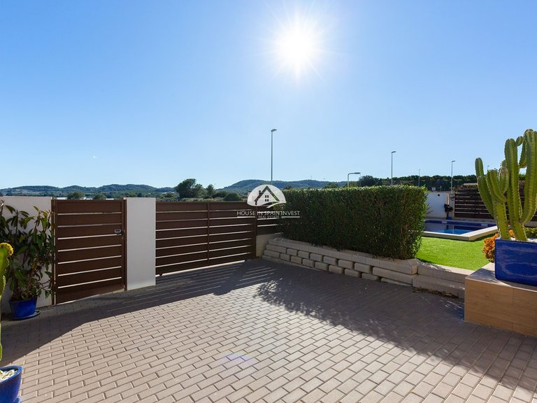 Villa for Sale in Vistabella Vistabella Golf, Alicante 38