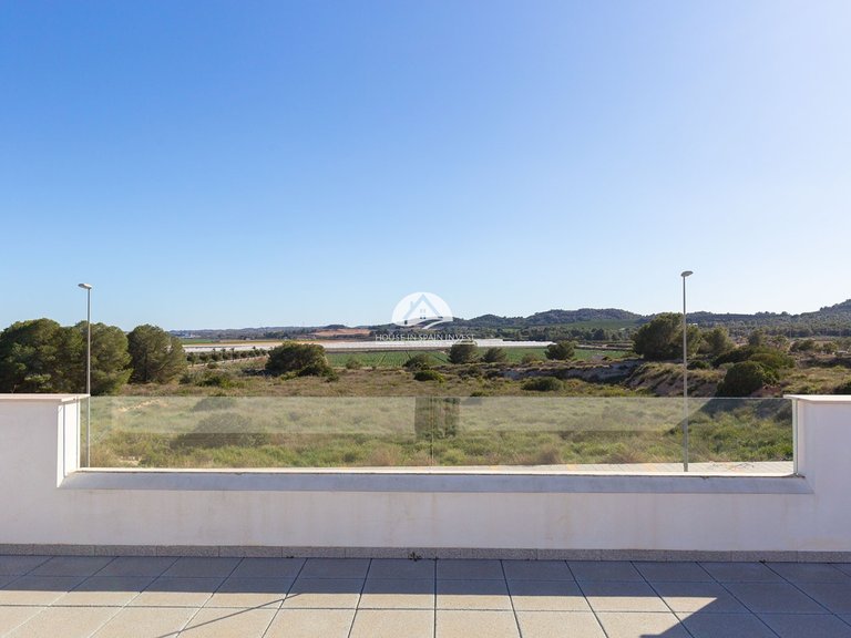 Villa for Sale in Vistabella Vistabella Golf, Alicante 49