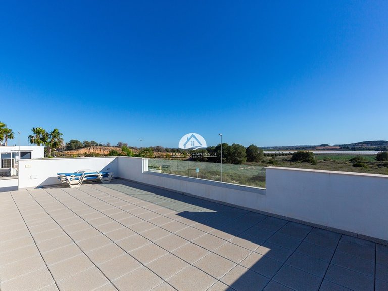 Villa for Sale in Vistabella Vistabella Golf, Alicante 50