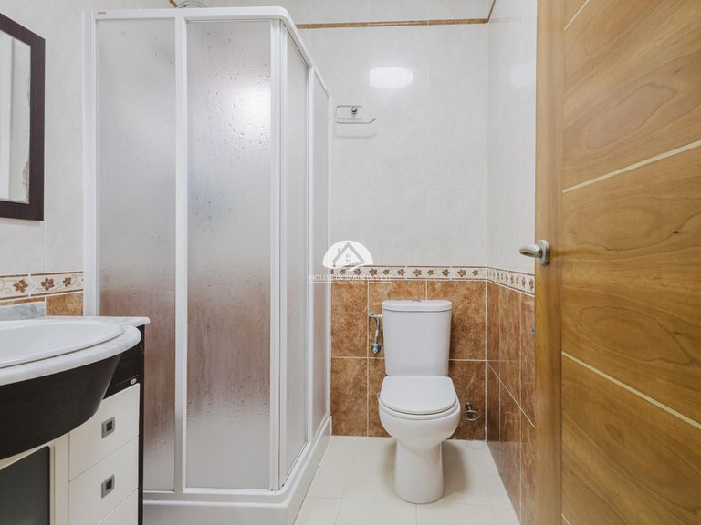 Villa for Sale in Aguas Nuevas - Sector 25 Torrevieja, Alicante 18
