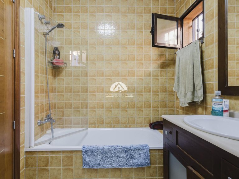 Villa for Sale in Aguas Nuevas - Sector 25 Torrevieja, Alicante 22