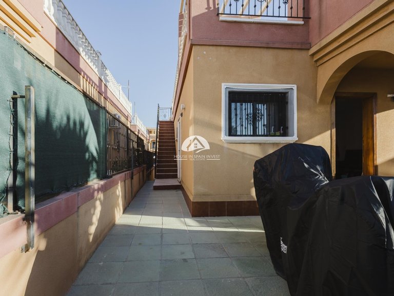 Villa for Sale in Aguas Nuevas - Sector 25 Torrevieja, Alicante 23