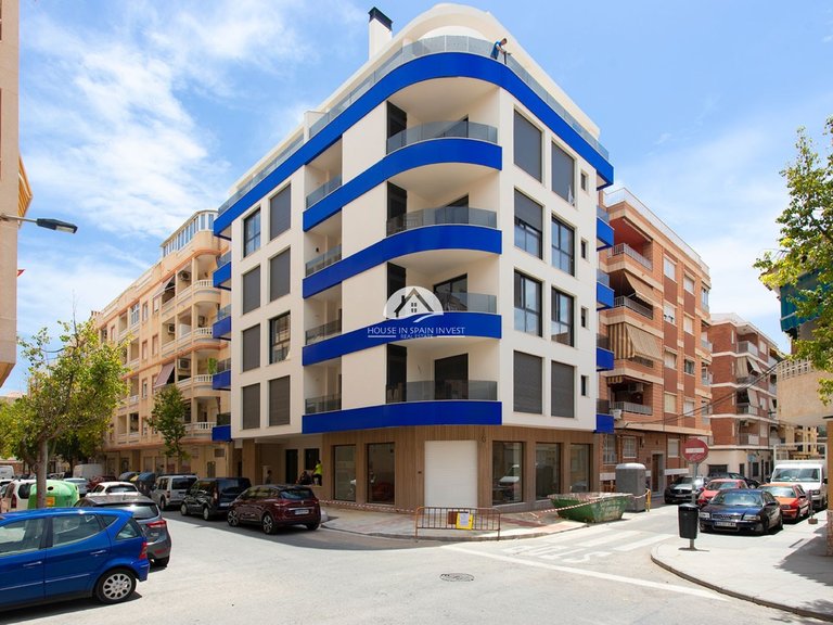 Apartment for Sale in Playa del Cura Torrevieja, Alicante 1