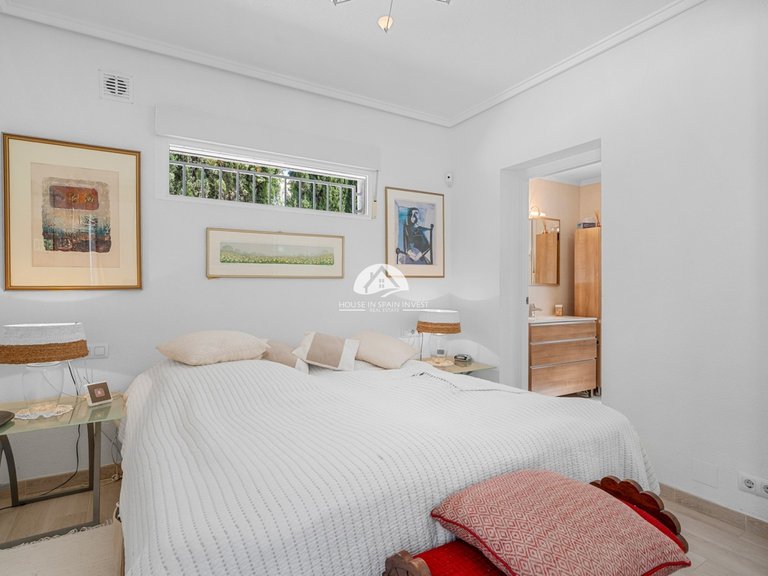 Villa for Sale in Ciudad Quesada Rojales - Ciudad Quesada, Alicante 20