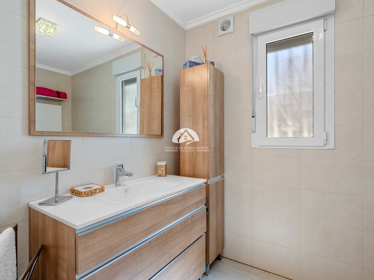 Villa for Sale in Ciudad Quesada Rojales - Ciudad Quesada, Alicante 21