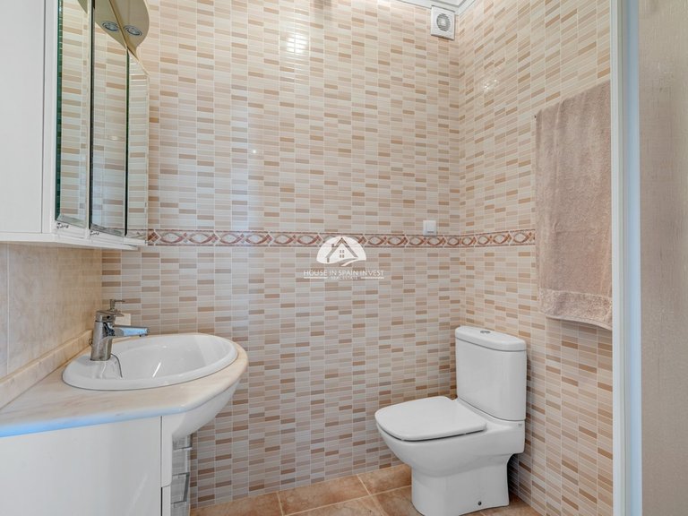 Villa for Sale in Ciudad Quesada Rojales - Ciudad Quesada, Alicante 25