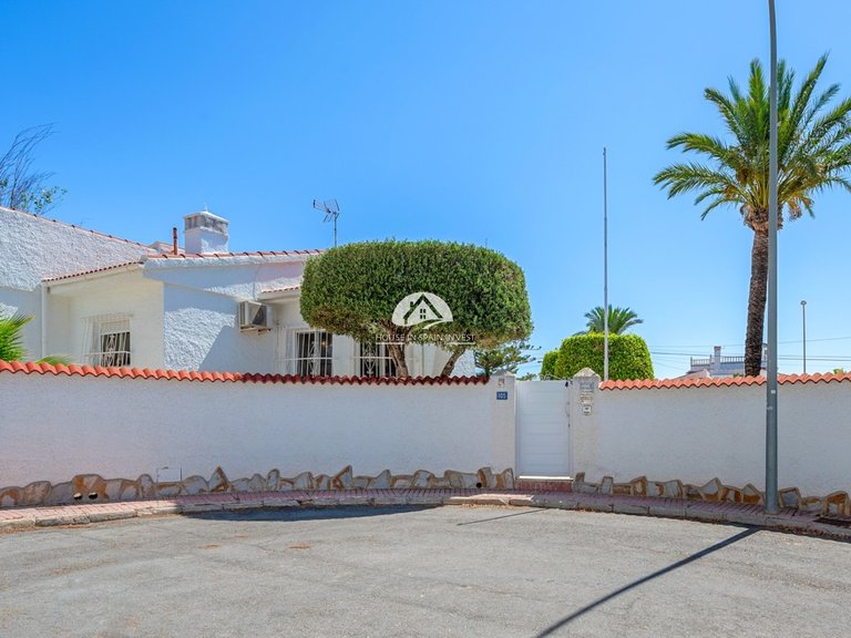 Villa for Sale in Ciudad Quesada Rojales - Ciudad Quesada, Alicante 38