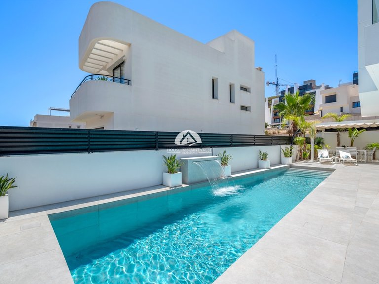Villa for Sale in Guardamar - El Raso Guardamar Del Segura, Alicante 12