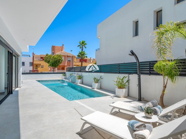 Villa for Sale in Guardamar - El Raso Guardamar Del Segura, Alicante 14
