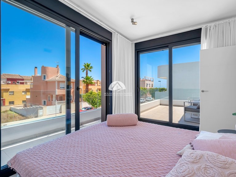 Villa for Sale in Guardamar - El Raso Guardamar Del Segura, Alicante 32