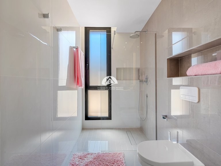 Villa for Sale in Guardamar - El Raso Guardamar Del Segura, Alicante 43