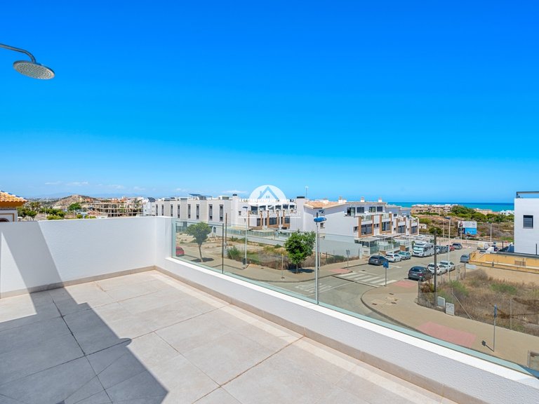 Villa for Sale in Guardamar - El Raso Guardamar Del Segura, Alicante 44