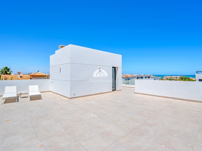 Villa for Sale in Guardamar - El Raso Guardamar Del Segura, Alicante 47