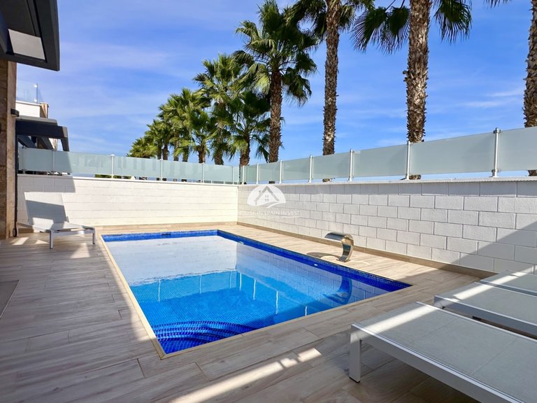 Villa for Sale in Lomas de Cabo Roig Orihuela Costa, Alicante 10