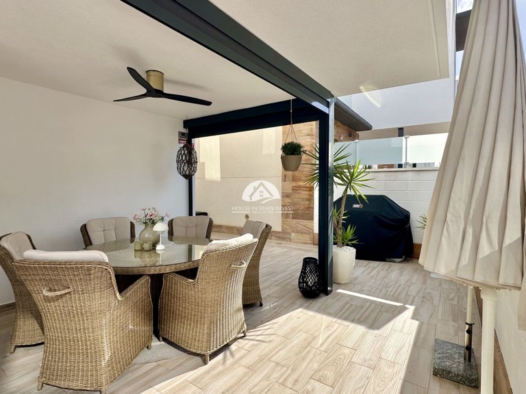 Villa for Sale in Lomas de Cabo Roig Orihuela Costa, Alicante 14