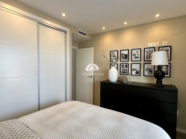 Villa for Sale in Lomas de Cabo Roig Orihuela Costa, Alicante 24