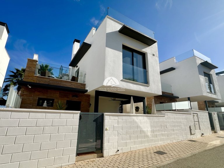 Villa for Sale in Lomas de Cabo Roig Orihuela Costa, Alicante 27