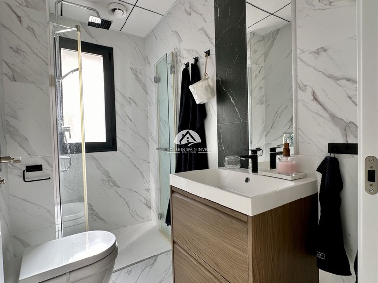 Villa for Sale in Lomas de Cabo Roig Orihuela Costa, Alicante 31