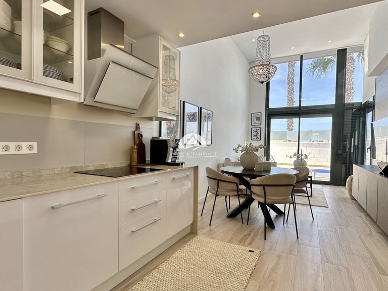 Villa for Sale in Lomas de Cabo Roig Orihuela Costa, Alicante 36