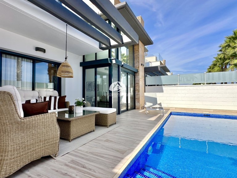 Villa for Sale in Lomas de Cabo Roig Orihuela Costa, Alicante 41