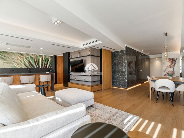 Apartment for Sale in Torrevieja Torrevieja, Alicante 1