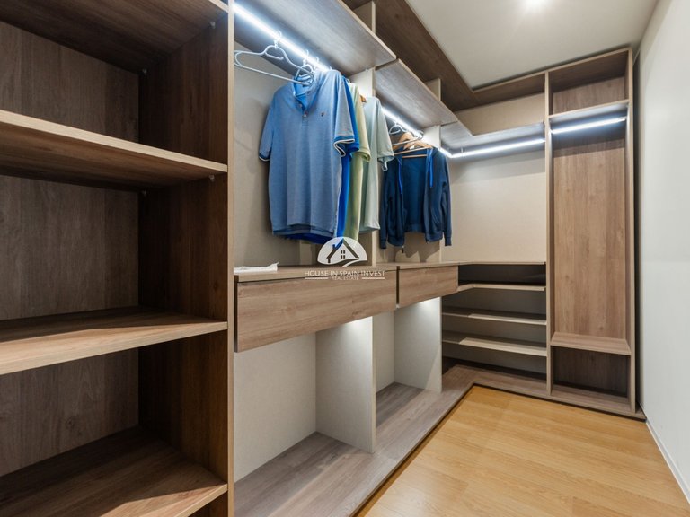 Apartment for Sale in Torrevieja Torrevieja, Alicante 5