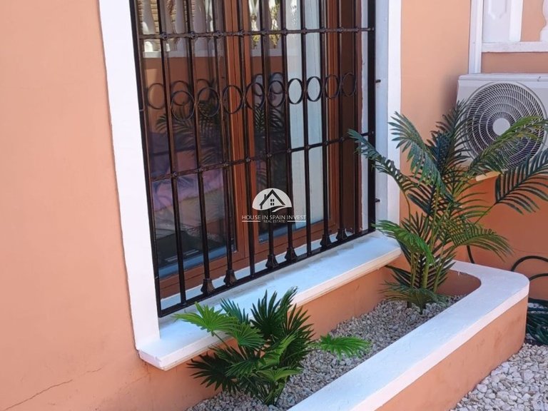 Apartment for Sale in Aguas Nuevas - Sector 25 Torrevieja, Alicante 4