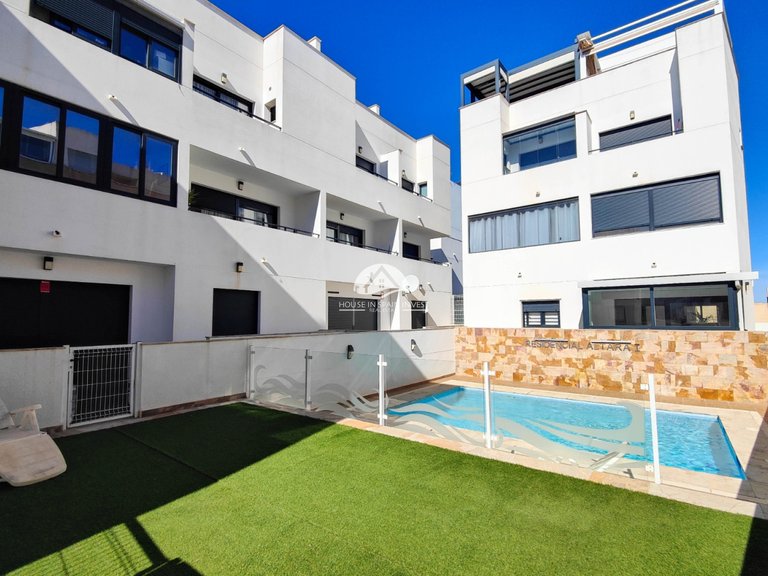 Apartment for Sale in Guardamar - El Raso Guardamar Del Segura, Alicante 35