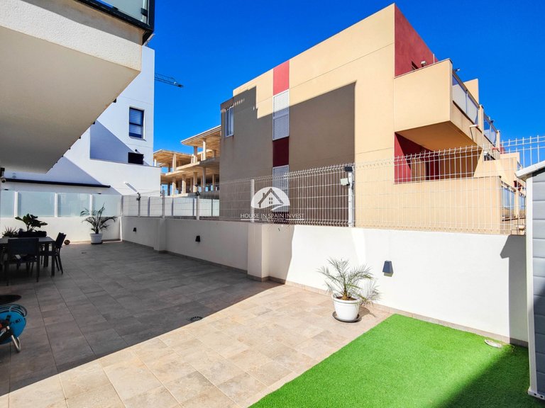 Apartment for Sale in Guardamar - El Raso Guardamar Del Segura, Alicante 5