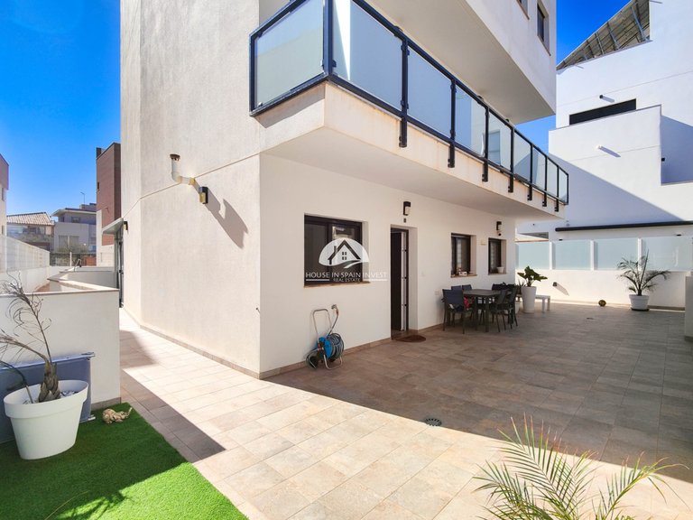 Apartment for Sale in Guardamar - El Raso Guardamar Del Segura, Alicante 1