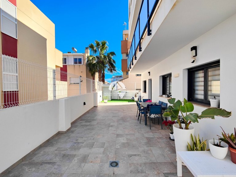 Apartment for Sale in Guardamar - El Raso Guardamar Del Segura, Alicante 2