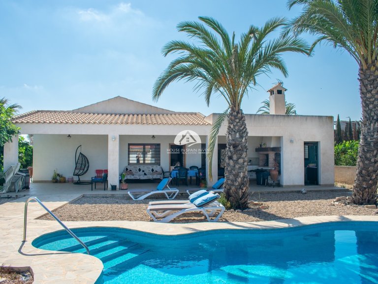 Villa for Sale in Guardamar - El Raso Guardamar Del Segura, Alicante 2