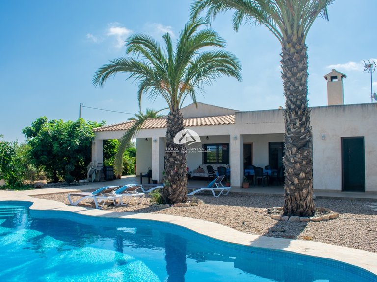 Villa for Sale in Guardamar - El Raso Guardamar Del Segura, Alicante 46