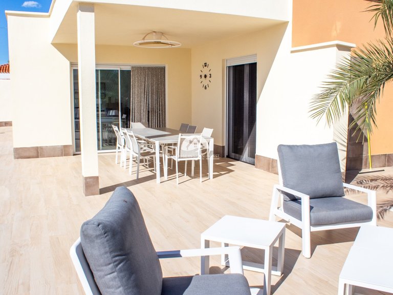 Villa for Sale in La Siesta - El Salado - Torreta Torrevieja, Alicante 8