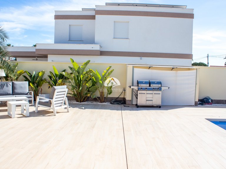 Villa for Sale in La Siesta - El Salado - Torreta Torrevieja, Alicante 11