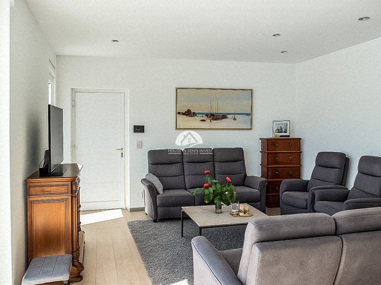 Villa for Sale in La Siesta - El Salado - Torreta Torrevieja, Alicante 14