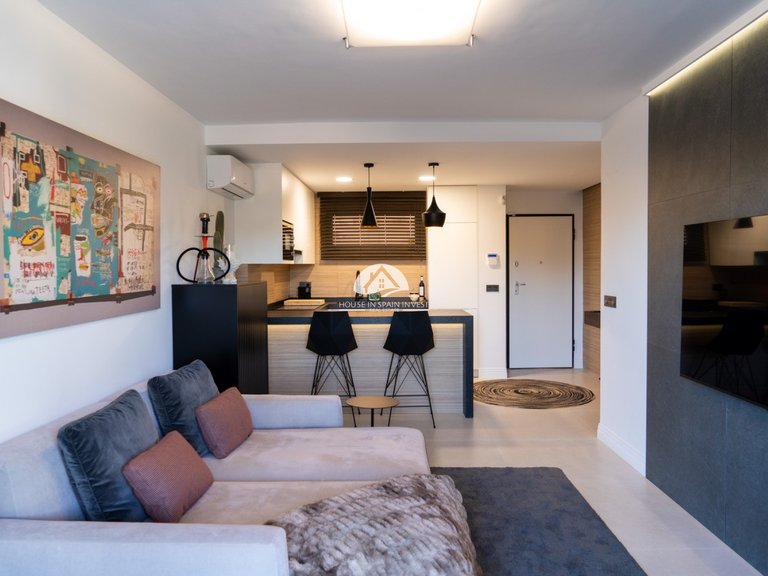 Apartment for Sale in Torrevieja Torrevieja, Alicante 1