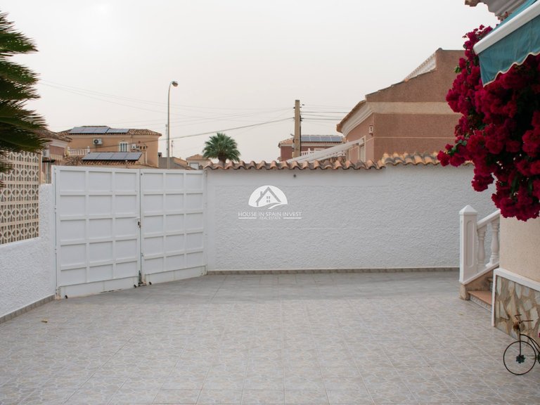 Villa for Sale in Torrevieja Torrevieja, Alicante 8