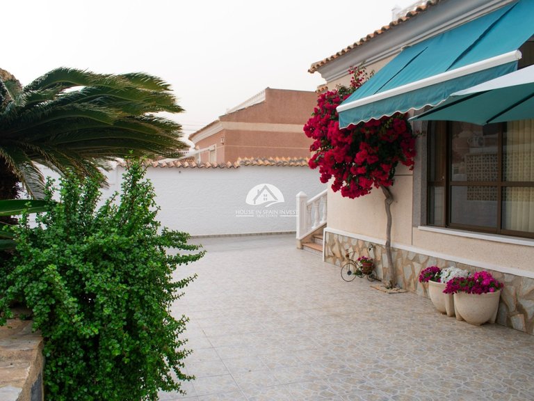 Villa for Sale in Torrevieja Torrevieja, Alicante 13