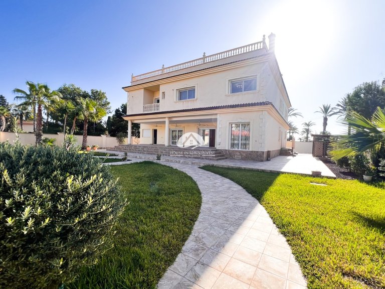Villa for Sale in Orihuela Costa Orihuela Costa, Alicante 2