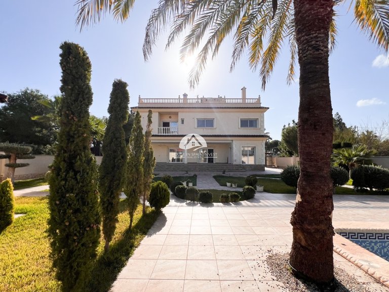 Villa for Sale in Orihuela Costa Orihuela Costa, Alicante 4