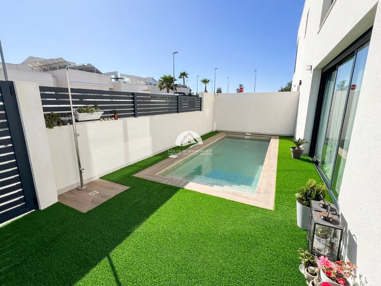 Villa for Sale in Benijofar Benijofar, Alicante 2