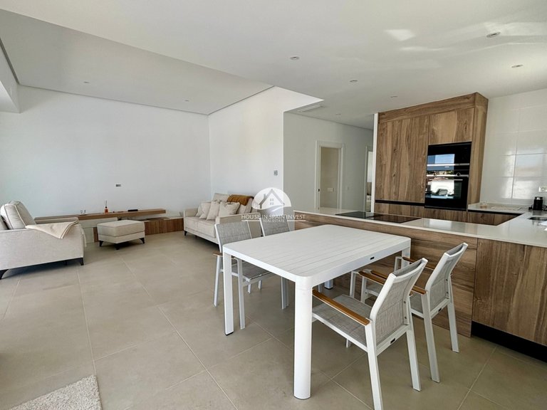 Villa for Sale in Ciudad Quesada Rojales - Ciudad Quesada, Alicante 10