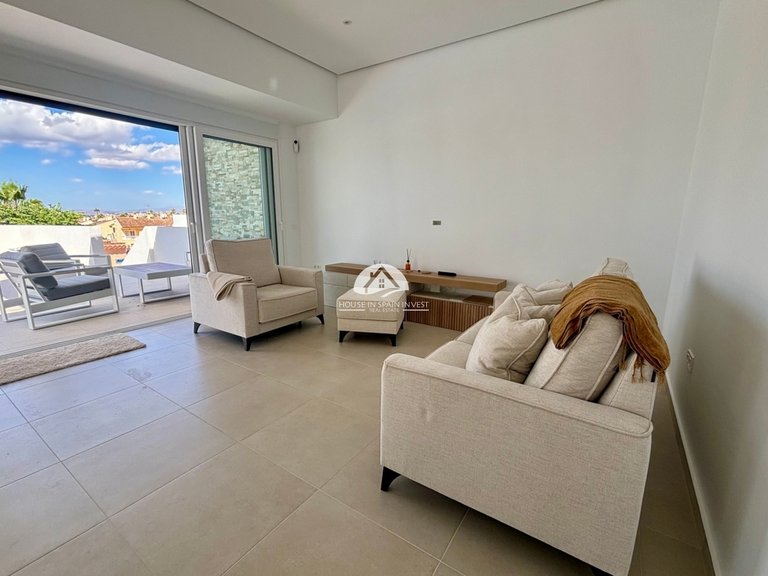 Villa for Sale in Ciudad Quesada Rojales - Ciudad Quesada, Alicante 16