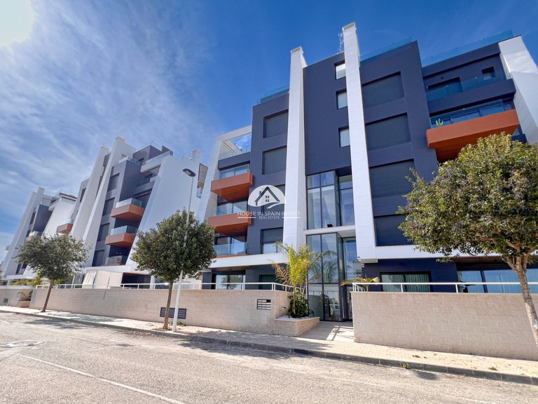 Apartment for Sale in Guardamar - El Raso Guardamar Del Segura, Alicante 31