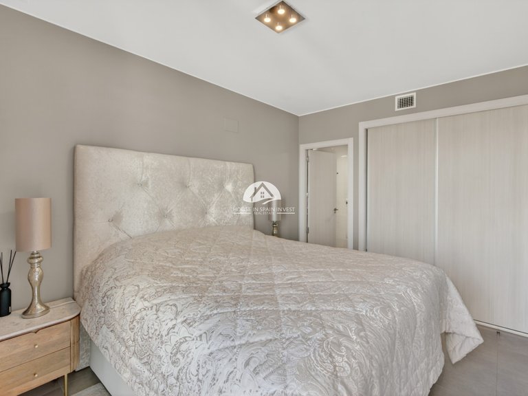 Apartment for Sale in Lomas de Cabo Roig Orihuela Costa, Alicante 17